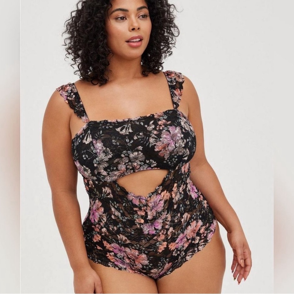 Torrid Pink and Black Chemise with Floral Elegance